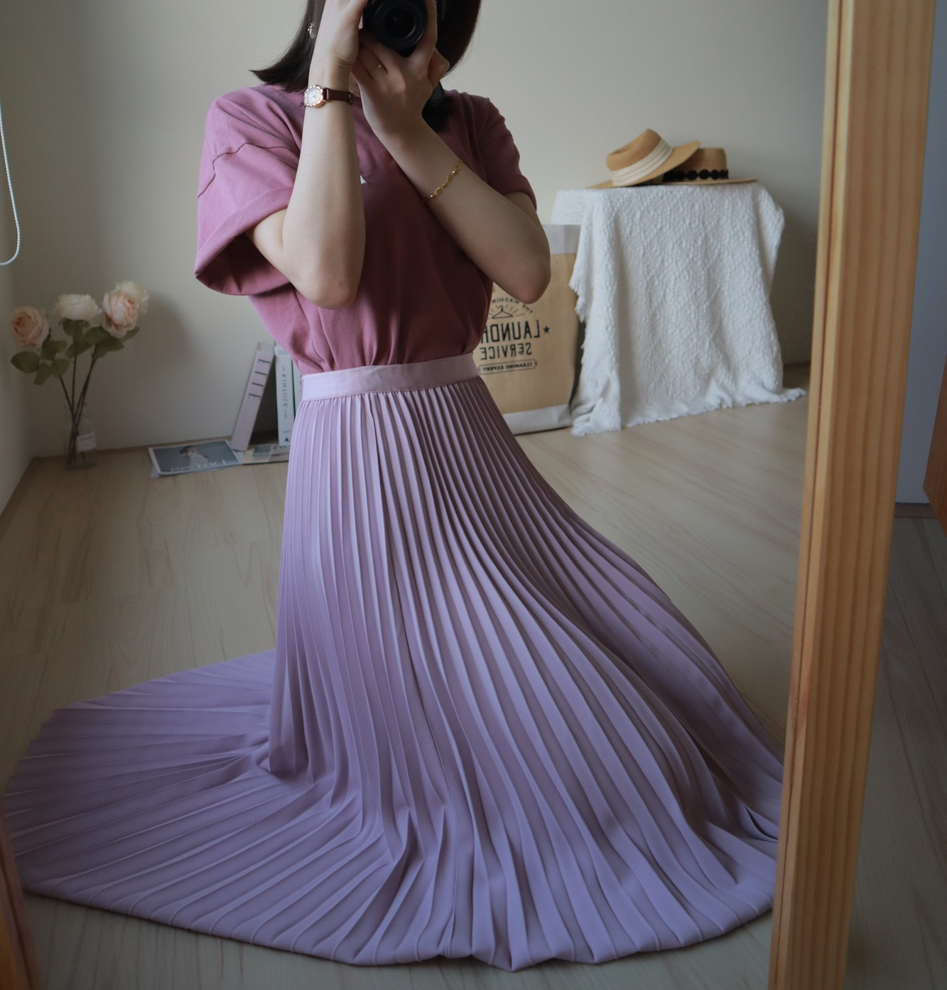 【現貨】日系小眾風．春日高級感 粉紫色小爪子刺繡Tee+鬆緊腰百褶長裙套裝（需分開購買）